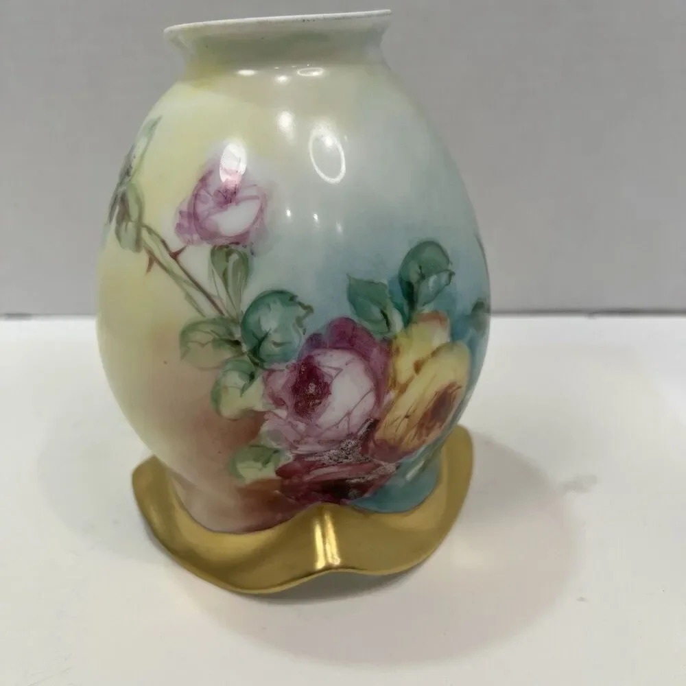 Vintage 1946 Hand Painted Porcelain Lamp Shade Roses Gold Ruffled 2.25